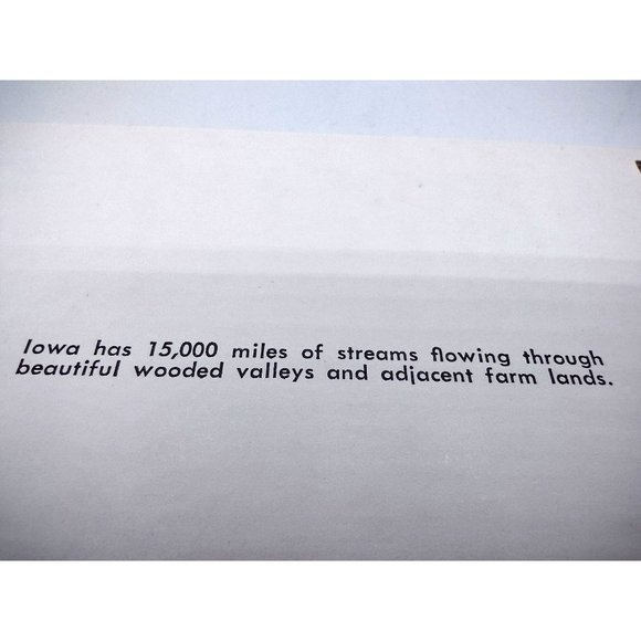 Iowa Tourist Booklet of 10 Genuine Plastichromes Vintage Travel Souvenir - Picture 12 of 12